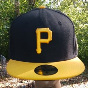 NEW ERA Pittsburg Pirates MLB Black and Yellow Baseball Cap